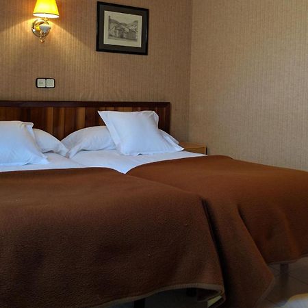 Hostal Talabart Les Exterior foto